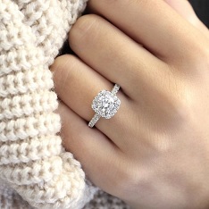 Engagement Rings - White Gold